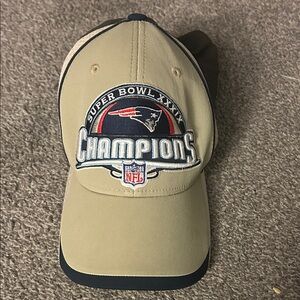 Patriots NFL Super Bowl XXXVI Champions Hat - Tan and Navy